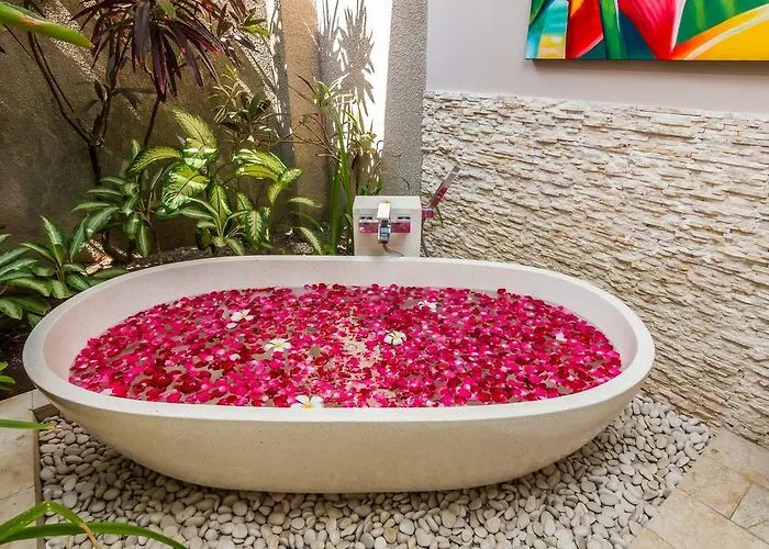 Essence * Seminyak